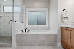 29-Master-Bathroom