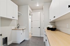 49-Laundry-Room