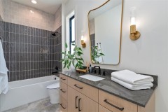 36-Bath2