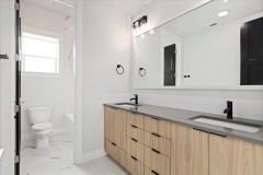 42-Bathroom-2