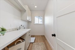 25-Laundry-Room
