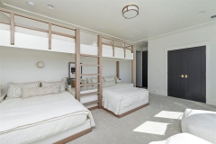 080-Bedroom
