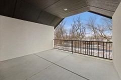 030-Balcony