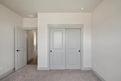 08-Bedroom