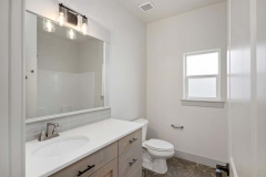10-Bathroom
