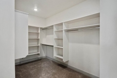 31-Master-Closet